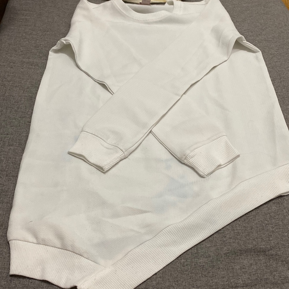 FOREVER 21 sweater